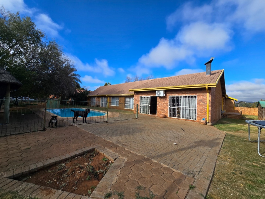 4 Bedroom Property for Sale in Universitas Ridge Free State